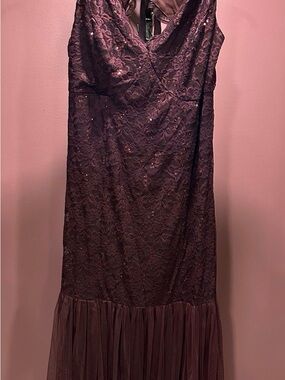 Elegant Plum Lace Evening Dress